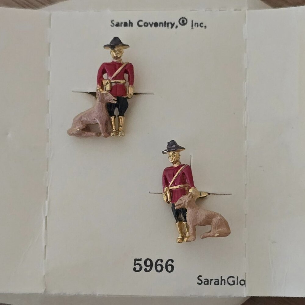 Sarah Coventry Cuff Links Royal Mountie Canadian from 1963 on Original Card